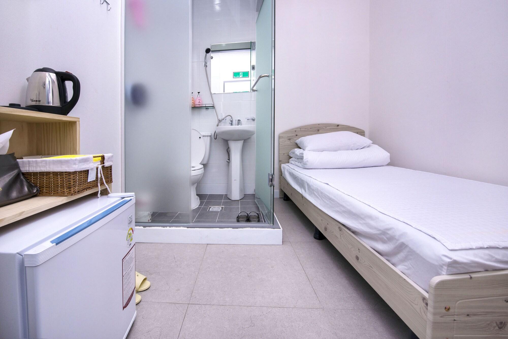 24 Guesthouse Kyunghee University Seoul Eksteriør billede
